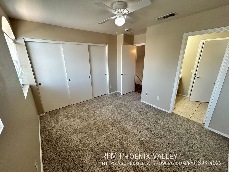Spacious 4-Bedroom 3-Bath Peoria Home with Vaulted Ceilings & Large Backyard property image