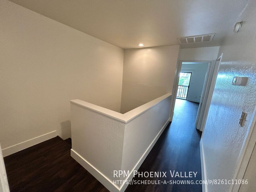 Spacious 2BD/2BA Spanish Style Townhome in Ocotillo Villas | Updated | No Carpet! property image