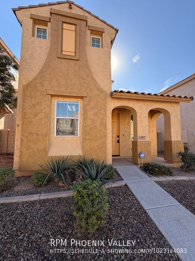 Two Story 3Bdm 2.5Ba Tolleson Home with EV-Ready Garage property image