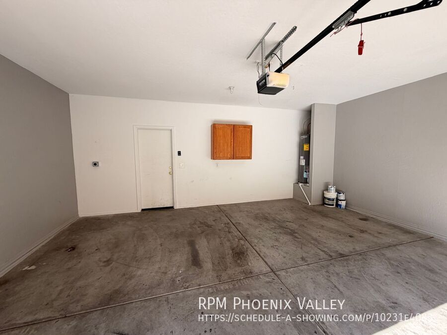 Two Story 3Bdm 2.5Ba Tolleson Home with EV-Ready Garage property image