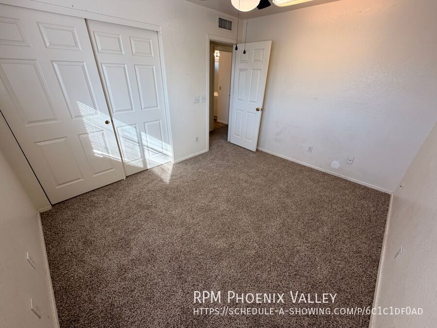 3 bd/2.5 bath *NEW* Carpet in Kyrene School District! property image