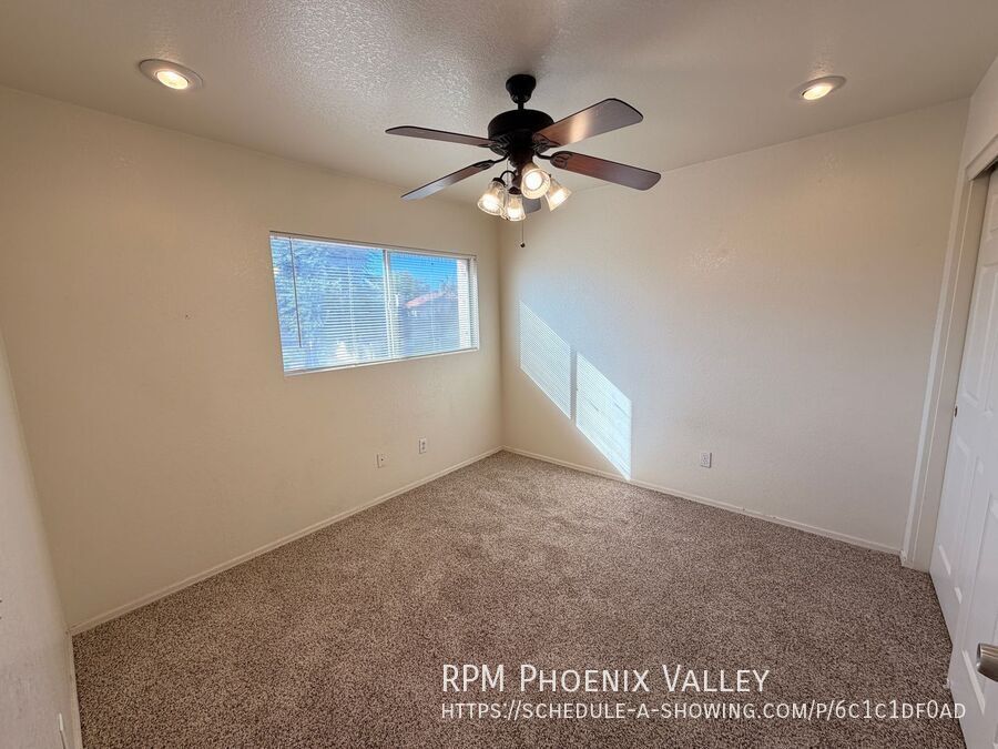 3 bd/2.5 bath *NEW* Carpet in Kyrene School District! property image