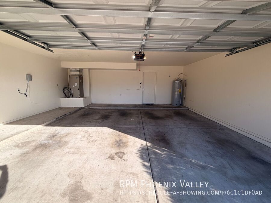 3 bd/2.5 bath *NEW* Carpet in Kyrene School District! property image