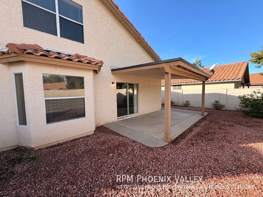 3 bd/2.5 bath *NEW* Carpet in Kyrene School District! property image