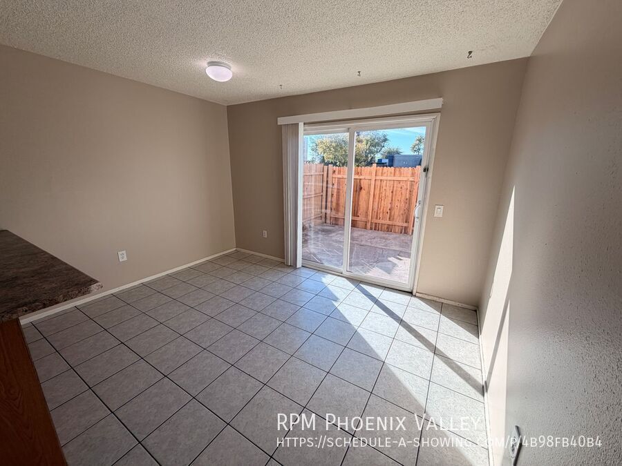 Great 2BDM | 2BA Unit with an Enclosed Patio and *NO Carpet* property image
