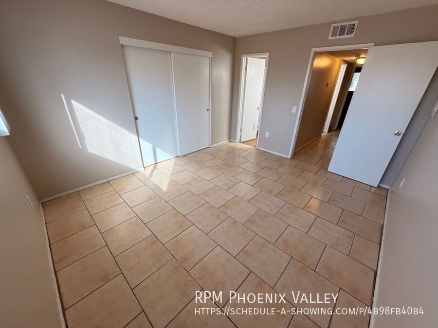 Great 2BDM | 2BA Unit with an Enclosed Patio and *NO Carpet* property image