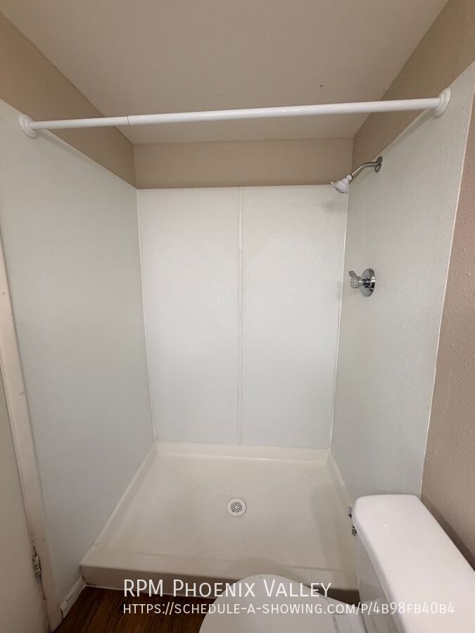 Great 2BDM | 2BA Unit with an Enclosed Patio and *NO Carpet* property image