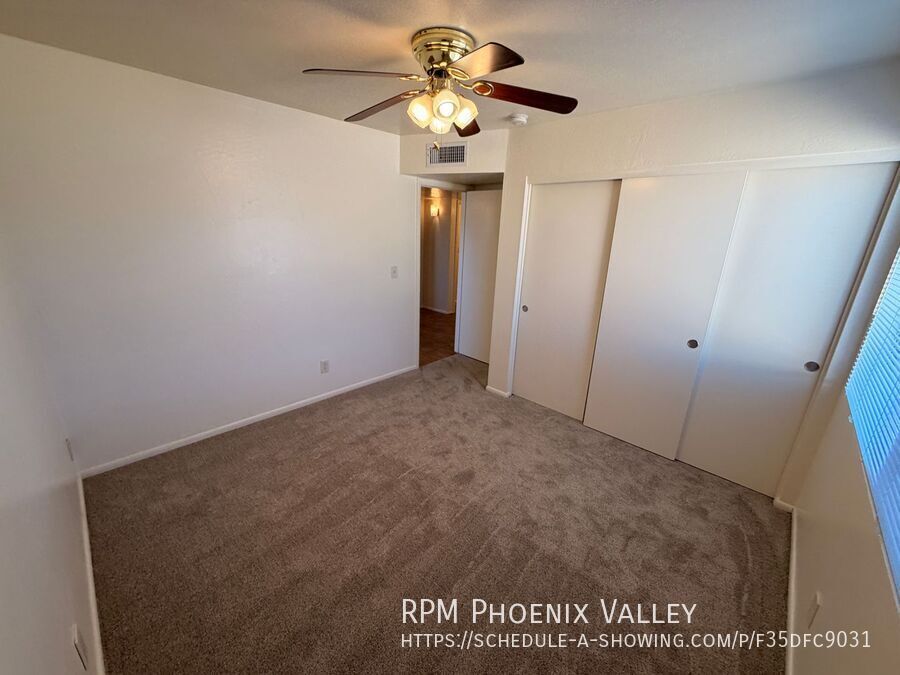 ⭐ Spacious 3-Bedroom 2-Bathroom Chandler Home with Vaulted Ceilings and Large Yard property image