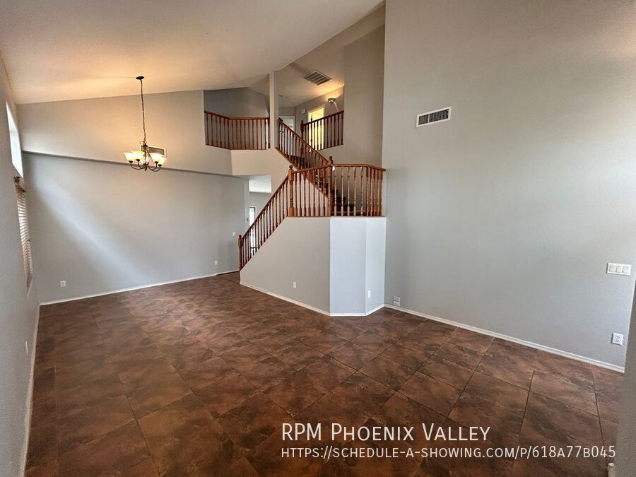 Gorgeous 4 Bed 2.5 Bath Pool Home in Surprise *NEW* Flooring! property image