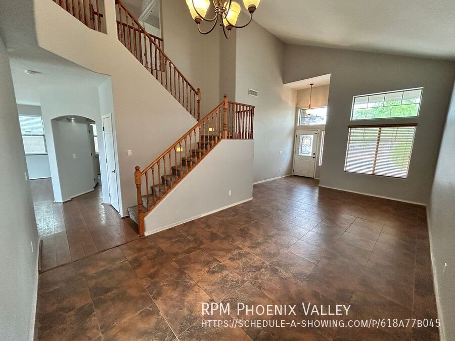 Gorgeous 4 Bed 2.5 Bath Pool Home in Surprise *NEW* Flooring! property image