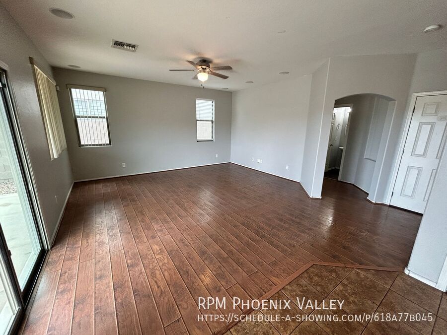 Gorgeous 4 Bed 2.5 Bath Pool Home in Surprise *NEW* Flooring! property image