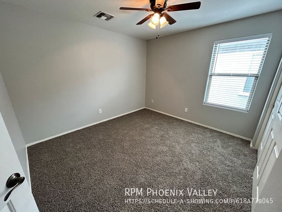 Gorgeous 4 Bed 2.5 Bath Pool Home in Surprise *NEW* Flooring! property image