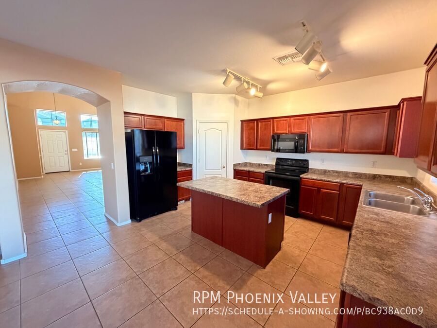 Spacious 4 Bedroom, 2.5 Bath Two-Story Surprise Home with Loft & 2-Car Garage property image