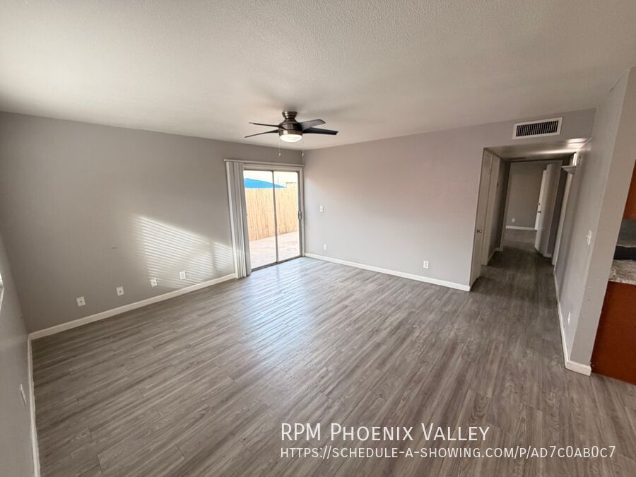 Move-In Special! *NEW* Flooring, *NO* Carpet, Single Story Townhome! property image