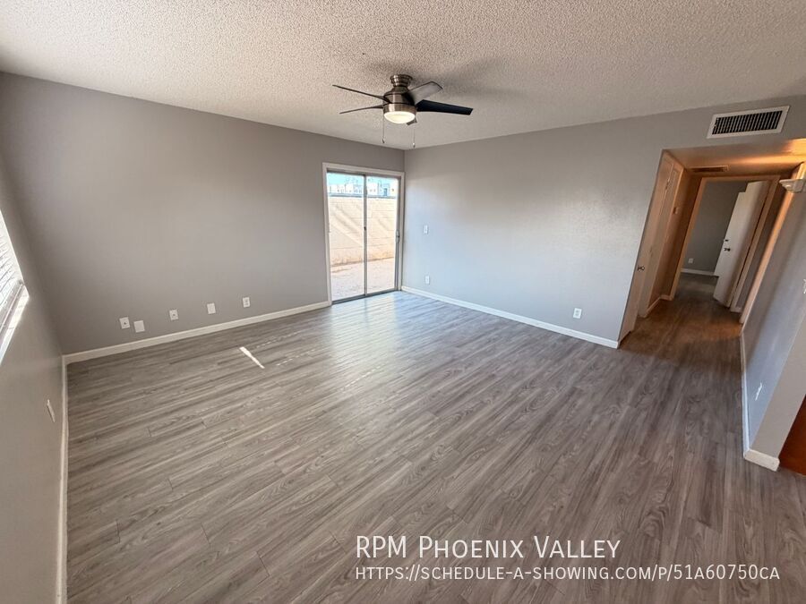 Move-In Special! Updated Single Story 2Bdm - 2 Ba Glendale Unit with *NO Carpet* property image