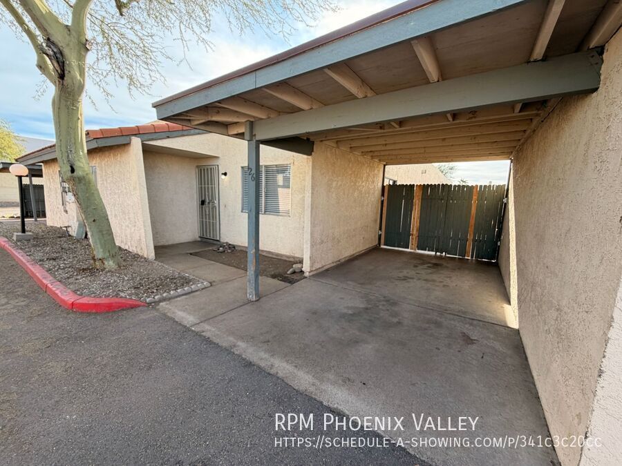 Move-In Special! Updated 2Bdm 2Ba Glendale Apartment *No Carpet* property image