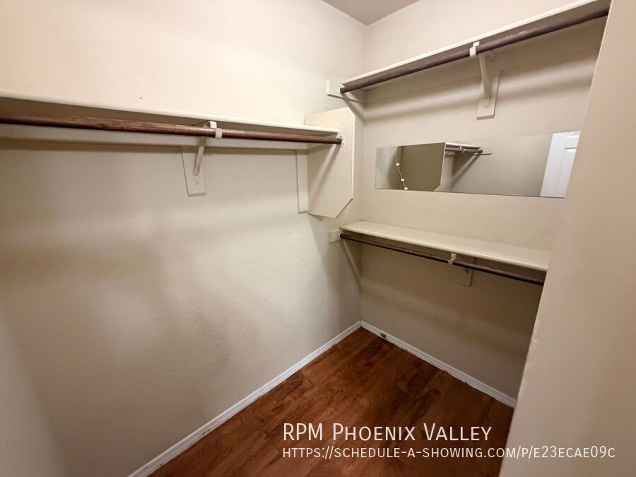 Gorgeous 3Bdm 2Ba Goodyear Home on a Cul-de-sac! *NO Carpets* property image