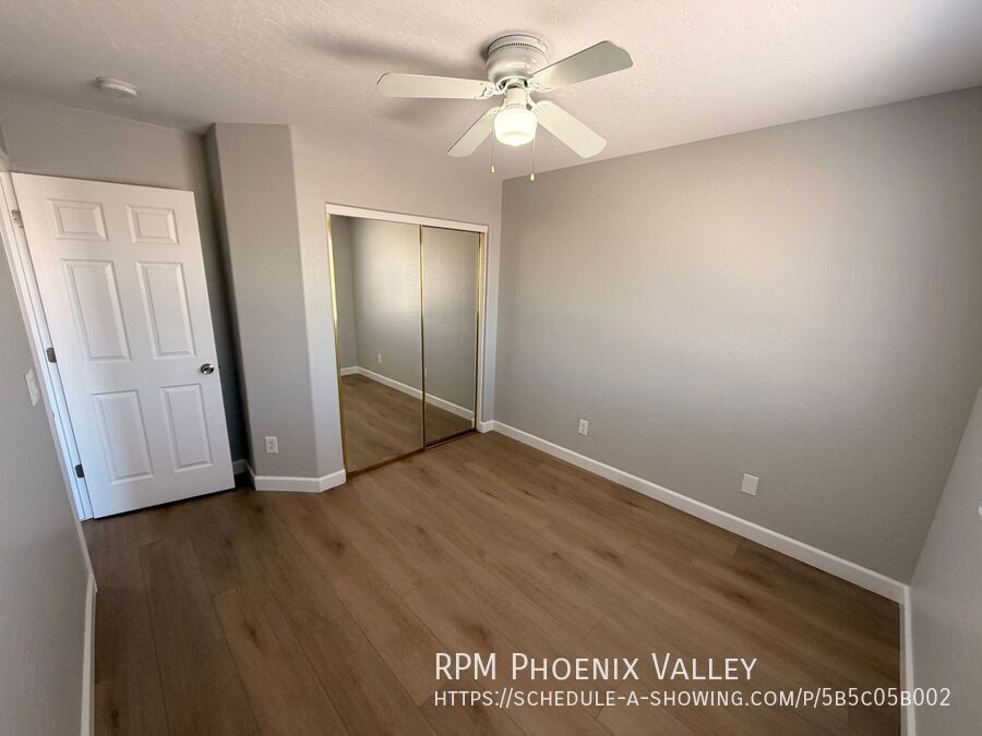 Fantastic 3Bdm 2.5Ba Avondale Home with ⭐New Floors and New Paint⭐ property image