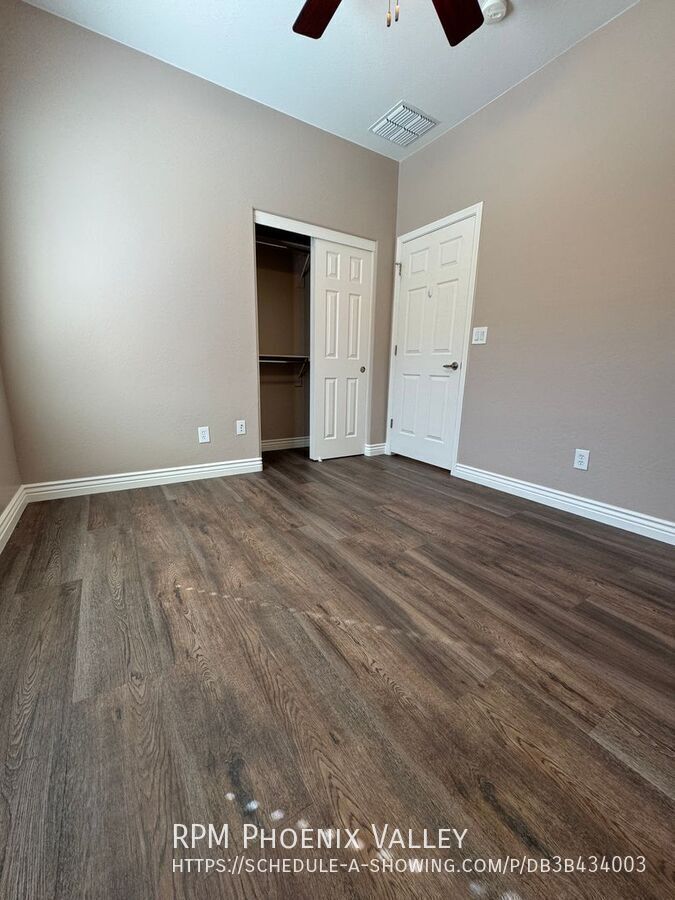 Beautiful 3Bdm 2Ba Anthem Home with ⭐New Floors and New Paint⭐in a Golf Community property image