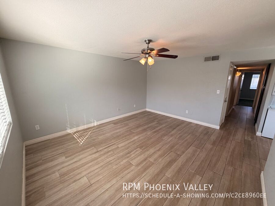 Charming 3 Bedroom, 2 Bathroom Single-Level Apartment in Cozy Phoenix Community property image