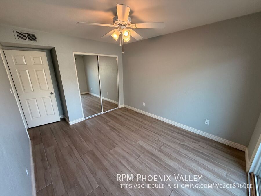 Charming 3 Bedroom, 2 Bathroom Single-Level Apartment in Cozy Phoenix Community property image