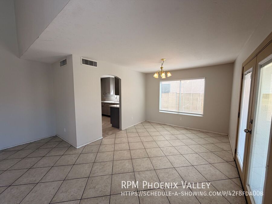 Completely Remodeled Peoria, AZ Home w/Pool! property image