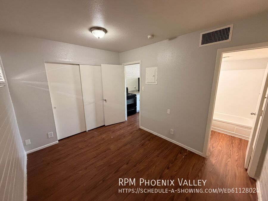 Welcome Home to the Glenn Isle Community! 1Ba 1 Ba unit property image