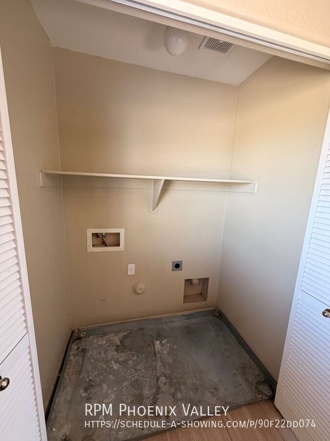 Updated 4x2 Buckeye Home *NO* Carpet & Downstairs Primary Bed! property image