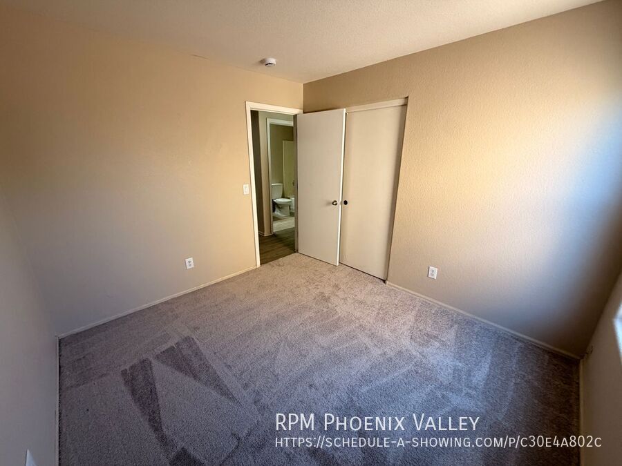 *NEW* Flooring + *NEW* Custom Paint Single Story Goodyear Home 4 Rent! property image