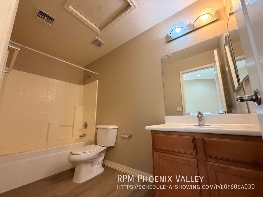 Large Avondale Home W/ Full Bedroom Downstairs and a huge loft! property image