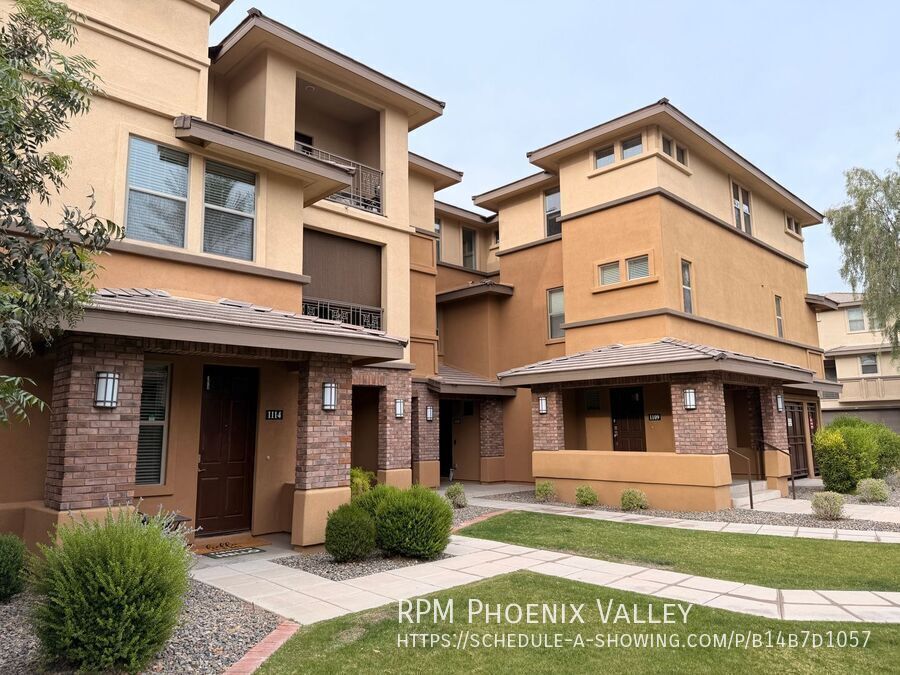 Modern, *Gated* N. Scottsdale 2/2.5 Townhome Ready 4 Move In! property image