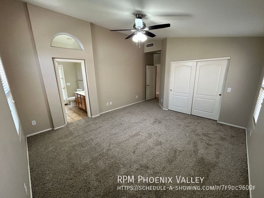 Warm, Inviting 3 Bed / 2bath Home in Canyon Trails with new updated and Flooring!!! property image