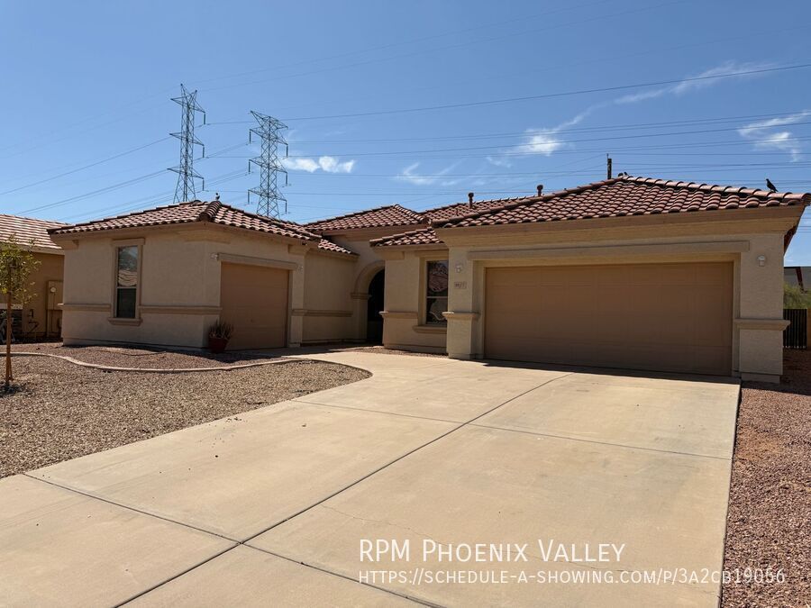 Spacious 3 Bedroom Single Story Peoria With A 3 Car Garage property image