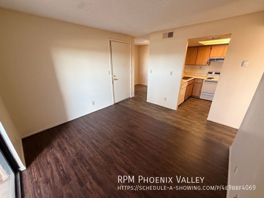 1 Bedroom 1 Bathroom 500 sq.ft. Near Tempe Marketplace and Light Rail! property image