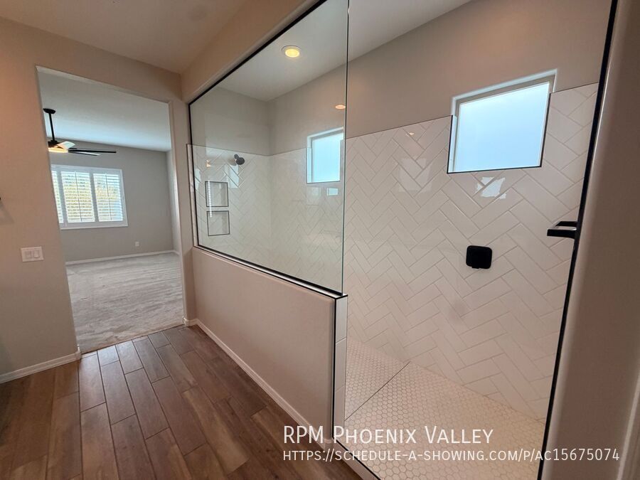 Stunning 3-Bedroom Home with Tandem 3-Car Garage in Litchfield Park! property image