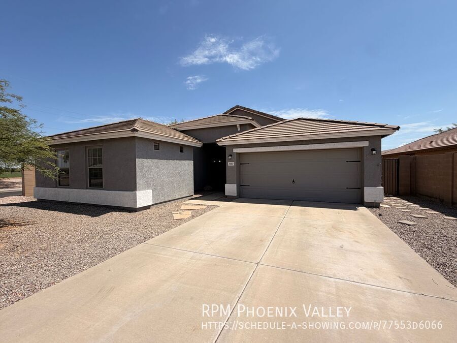 Pet Friendly Renovated 5-Bedroom Corner Lot Home with Luxury Upgrades property image