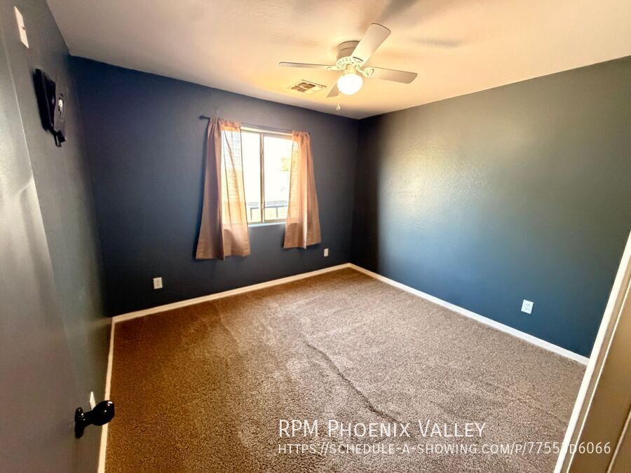 Pet Friendly Renovated 5-Bedroom Corner Lot Home with Luxury Upgrades property image