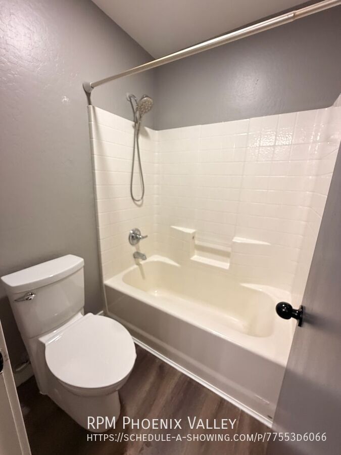 Pet Friendly Renovated 5-Bedroom Corner Lot Home with Luxury Upgrades property image