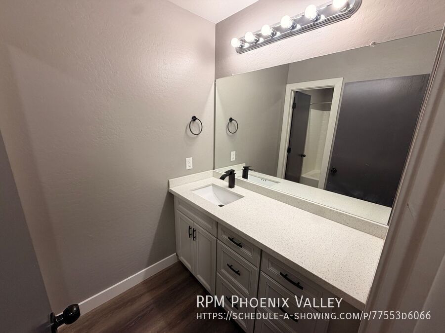 Pet Friendly Renovated 5-Bedroom Corner Lot Home with Luxury Upgrades property image