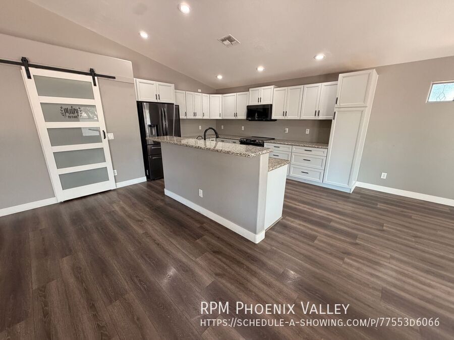 Pet Friendly Renovated 5-Bedroom Corner Lot Home with Luxury Upgrades property image