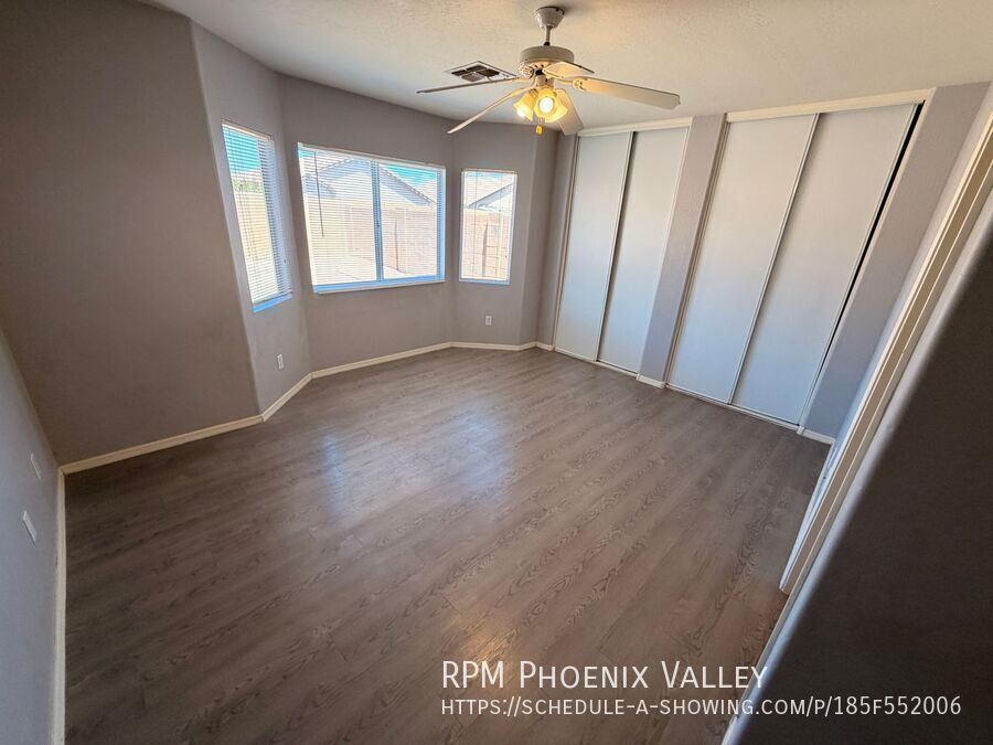 3 BR/2 Bath El Mirage Home *NEW* Flooring, *NEW* Paint & *NO HOA*! property image