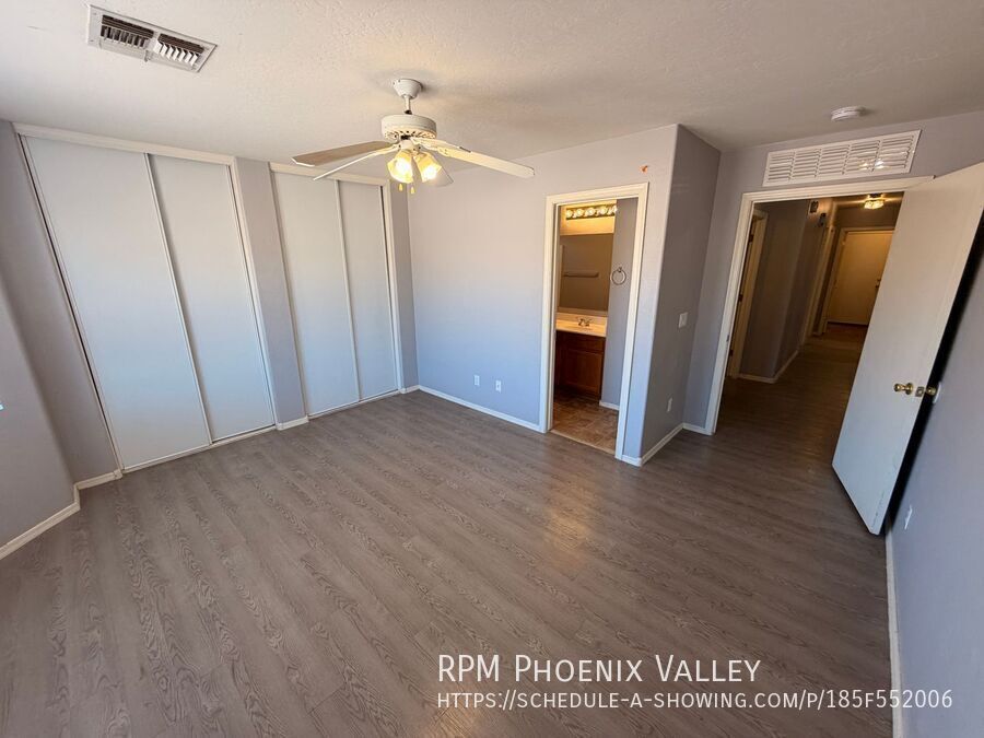 3 BR/2 Bath El Mirage Home *NEW* Flooring, *NEW* Paint & *NO HOA*! property image