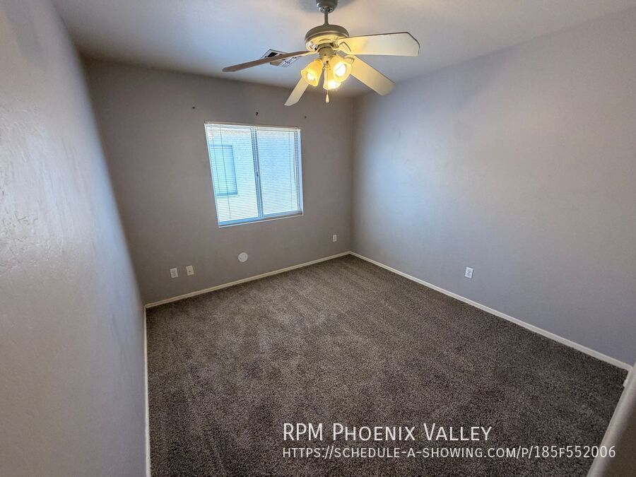 3 BR/2 Bath El Mirage Home *NEW* Flooring, *NEW* Paint & *NO HOA*! property image