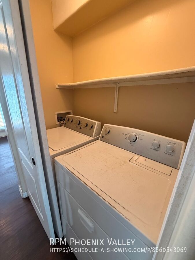 Beautiful Townhome With Freshly Painted Areas & Stainless-Steel Appliances! property image
