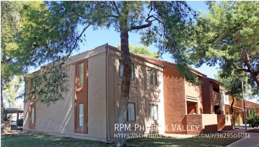 135 2 Bedroom 1 Bath 670 sq.ft. Near Tempe Marketplace and Light Rail property image