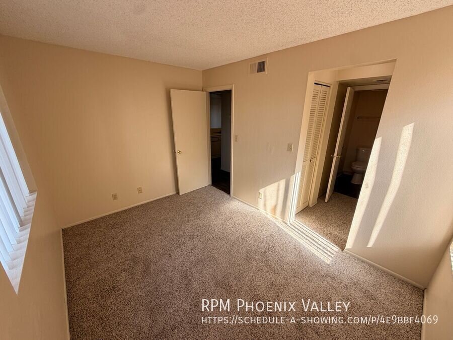 1x1 Near ASU w/ *MOVE IN SPECIAL* property image
