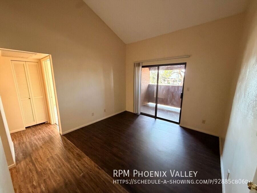 1 Bed/1 Bath 500 sq.ft. Near Tempe Marketplace and Light Rail - *MOVE IN SPECIAL* property image
