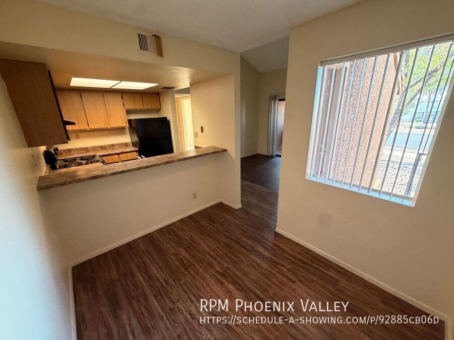 1 Bed/1 Bath 500 sq.ft. Near Tempe Marketplace and Light Rail - *MOVE IN SPECIAL* property image