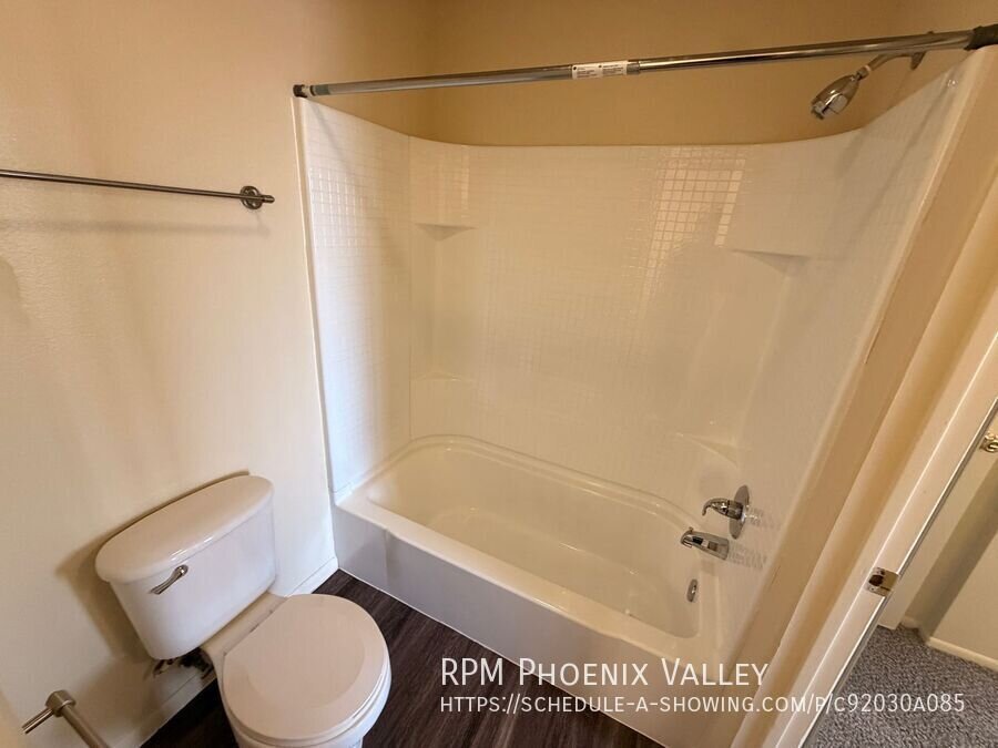 1x1 In Tempe w/ *MOVE IN SPECIAL* property image