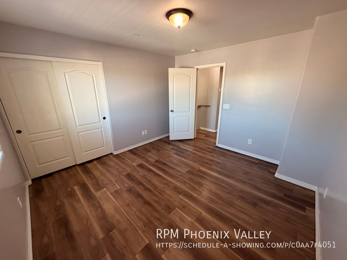 3 Bed/2 Bath Townhome *NO* Carpet End Unit *ALL* Appliances! property image